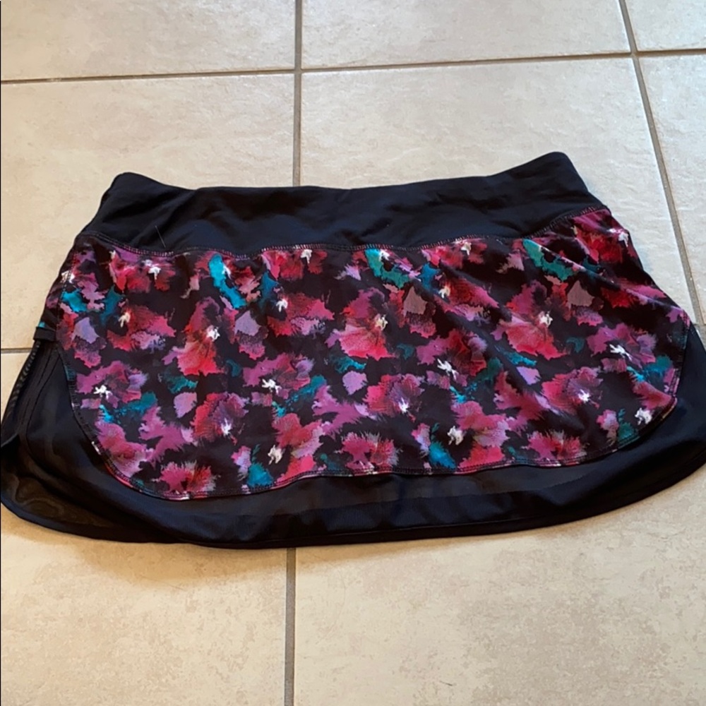 lululemon athletica Black Skirt with Floral Print (Pink, Teal, Purple)